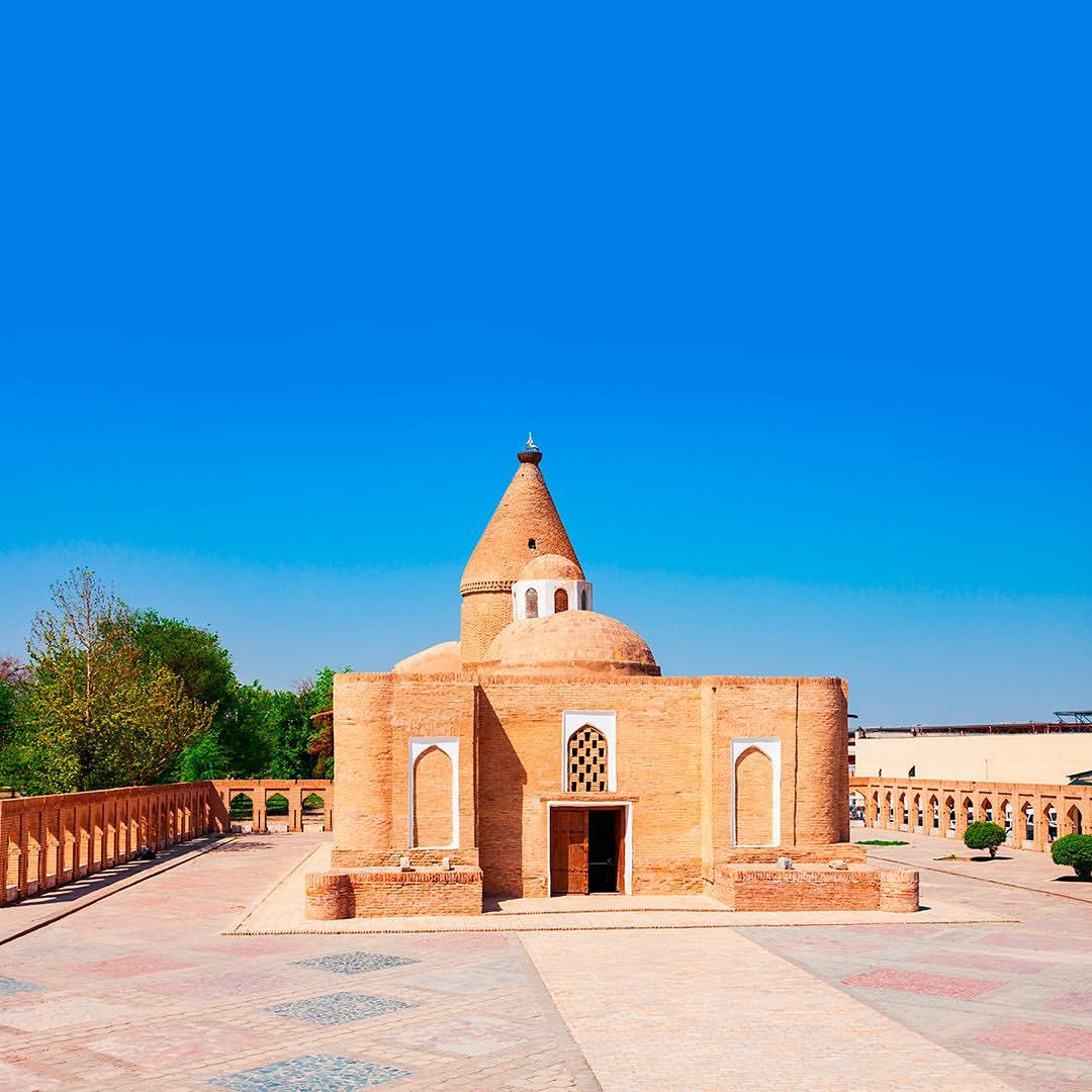 Chashma-Ayub Makberesi
