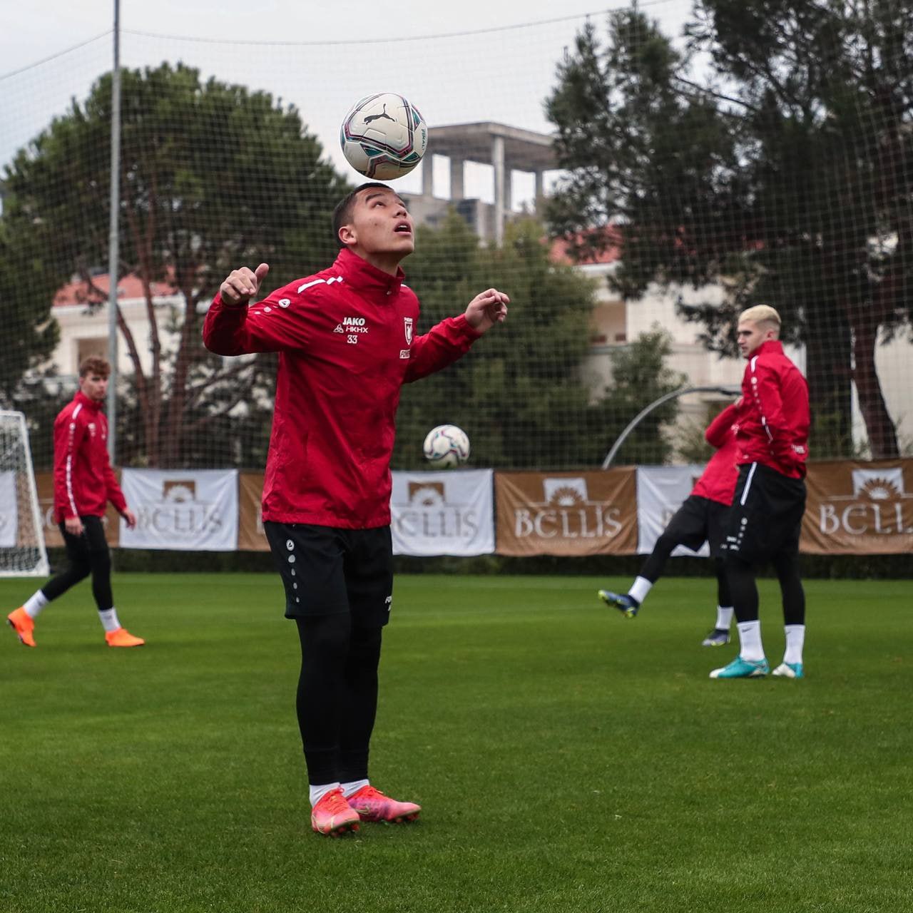 O‘zbekistonlik futbolchilar rasman “Rubin” safiga qo‘shildi