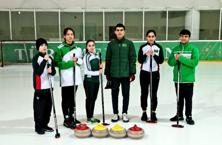 Junior curling group is being recruited in the capital of Turkmenistan