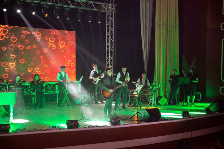 Guitarist Selim Gurbansahedov gave a solo concert in Ashgabat