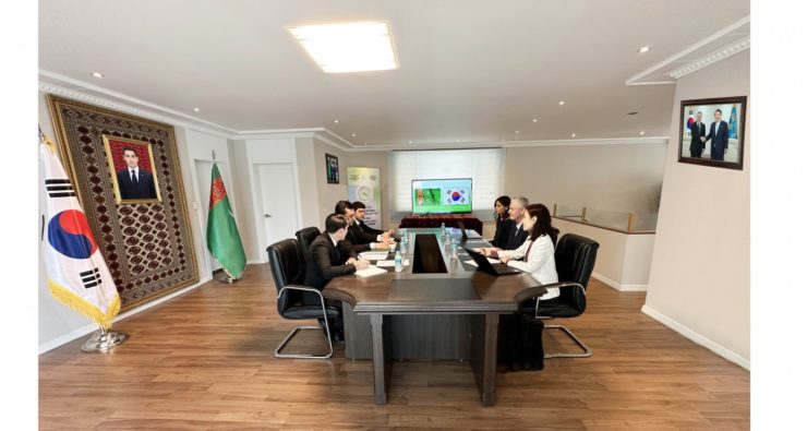 The Embassy of Turkmenistan in Korea held a meeting with the General Director of GGGl