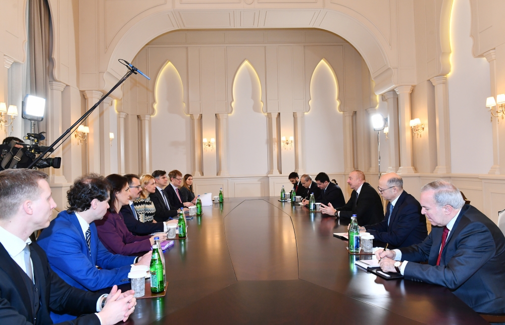 President Ilham Aliyev received delegation led by EU Commissioner