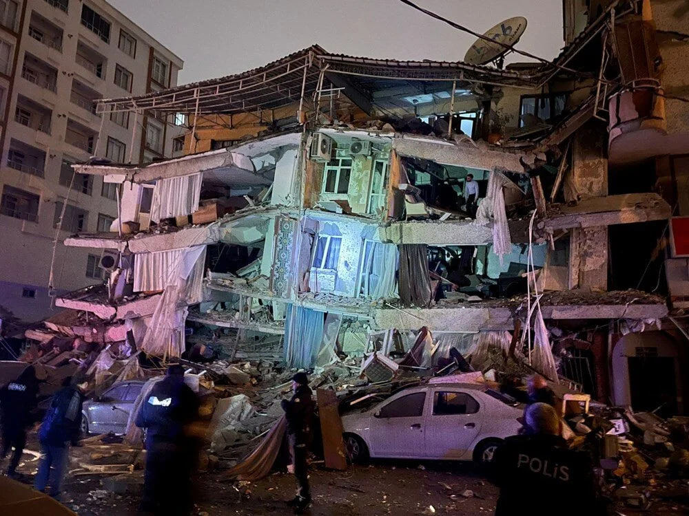 Turkey and Syria earthquake updates: death toll passes 4,300 with numbers expected to rise