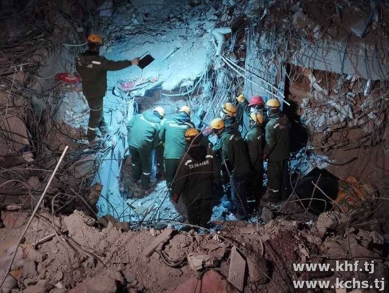 Over the past day in Kahramanmarash, Tajik rescuers recovered the bodies of 16 dead, including 8 children