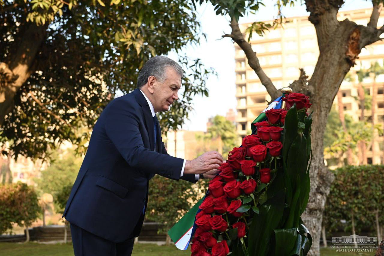 Shavkat Mirzieev began his visit to Egypt from the summit of Akhmad Ferghani heritage