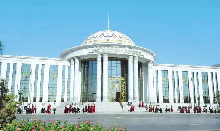 The University of Ashgabat celebrated the second anniversary of the journalistic club