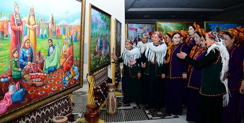 Mothers of many children were honored in the capital of Turkmenistan