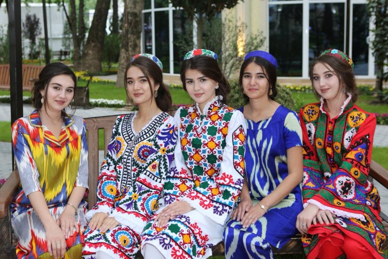 "WE DRESS IN TAJIK." Under this name, the culture of wearing clothes is represented throughout Tajikistan