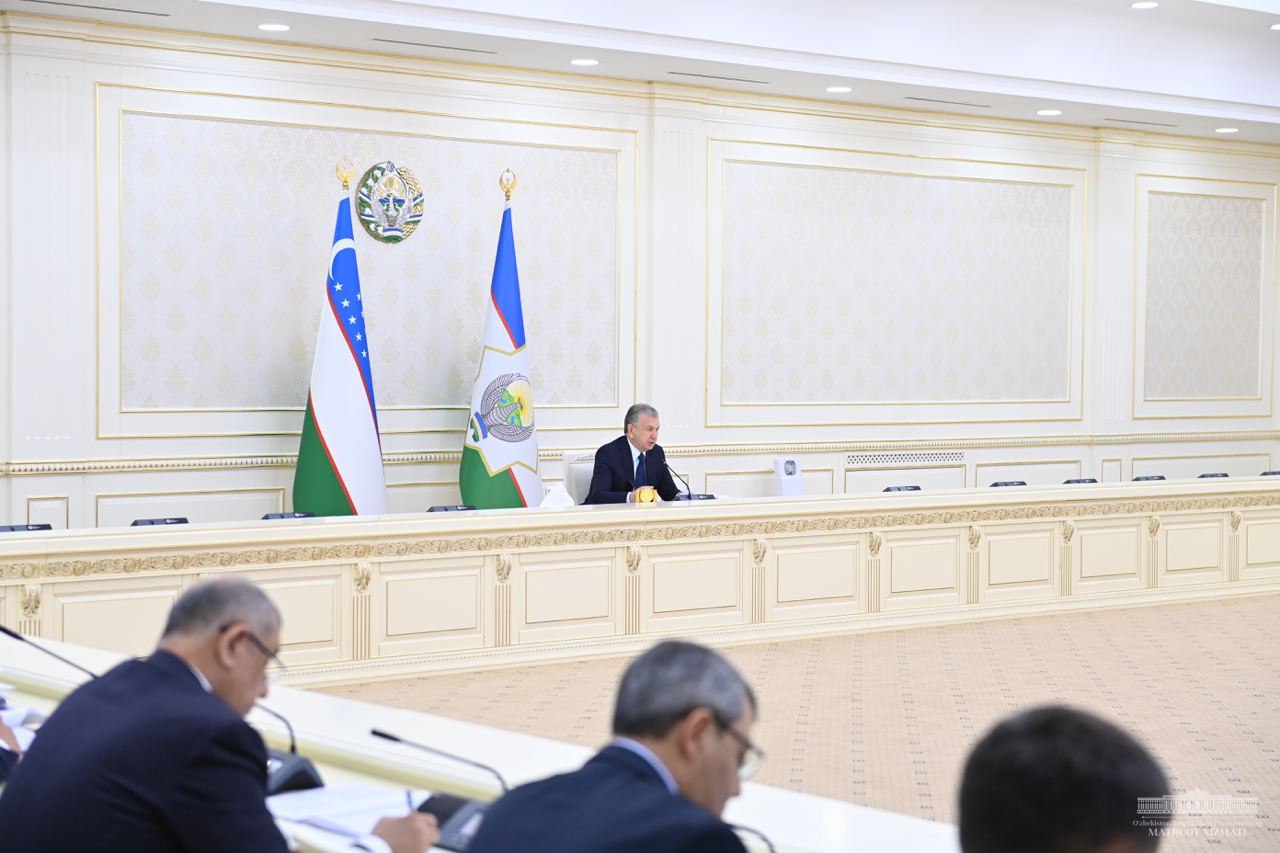 Shavkat Mirziyoyev hokimlarga oziq-ovqatni ko‘paytirish bo‘yicha qo‘shimcha imkoniyat izlash kerakligini aytdi