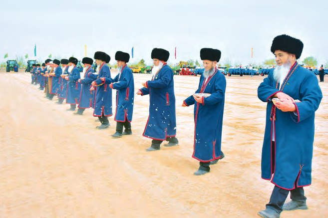 Turkmenistan plans to harvest more than 1 million tons of cotton this year