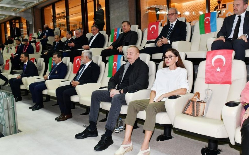 President Ilham Aliyev and First Lady Mehriban Aliyeva watch Qarabag vs Galatasaray charity match