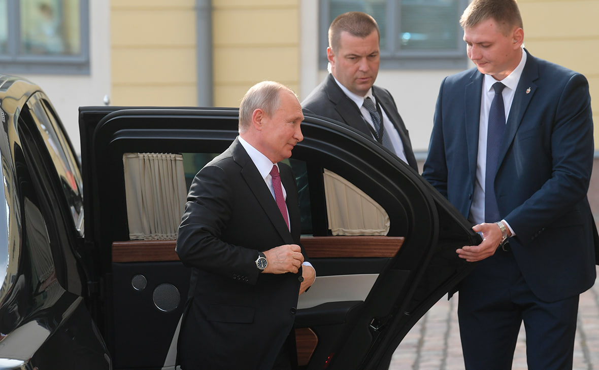 To what extent the cortege of the Russian politician Putin said that he was protected