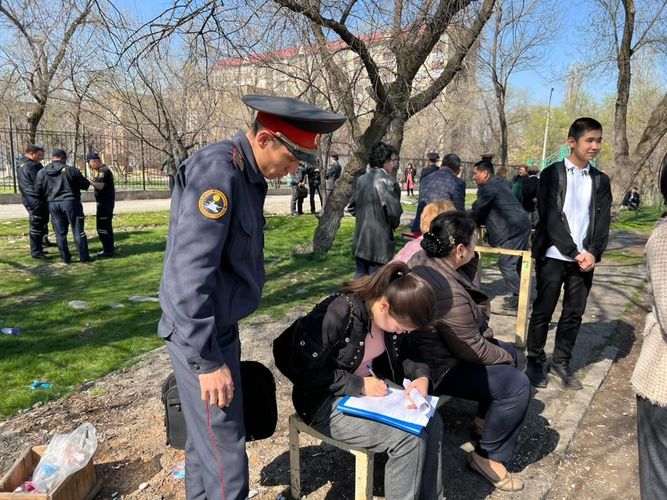Unknown persons reported a bomb at school No. 63 in Bishkek. Students were evacuated
