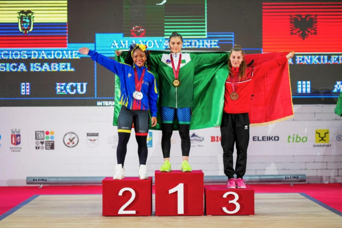The Turkmen weightlifter won the gold medal at the Junior World Championship in Albania