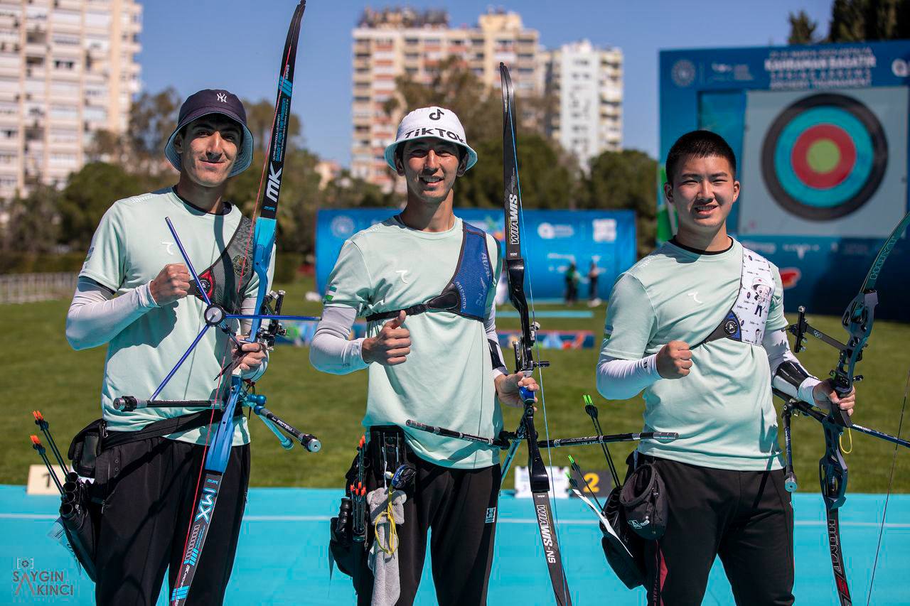 Uzbek archers returned from Turkey with bronze