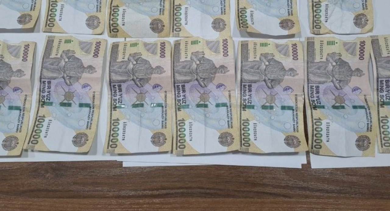 Received the introduction of counterfeit money into circulation in Angren