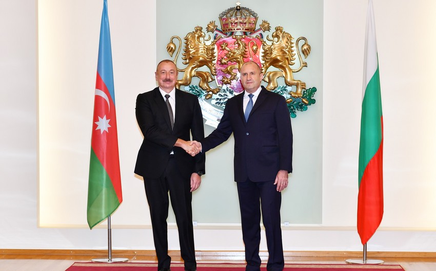 Azerbaijani and Bulgarian presidents have dinner 
