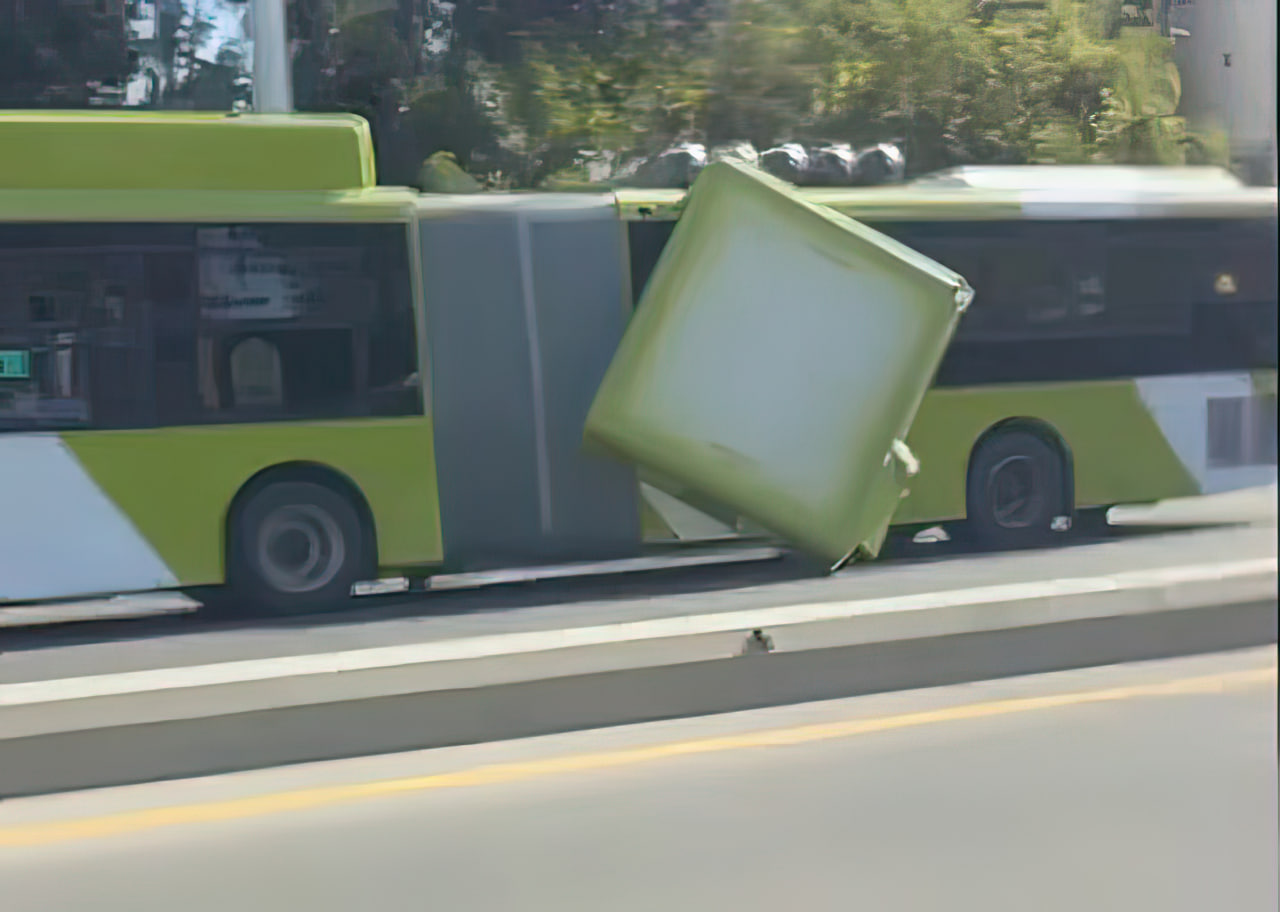 The roof part of two of the new buses brought to Tashkent came off