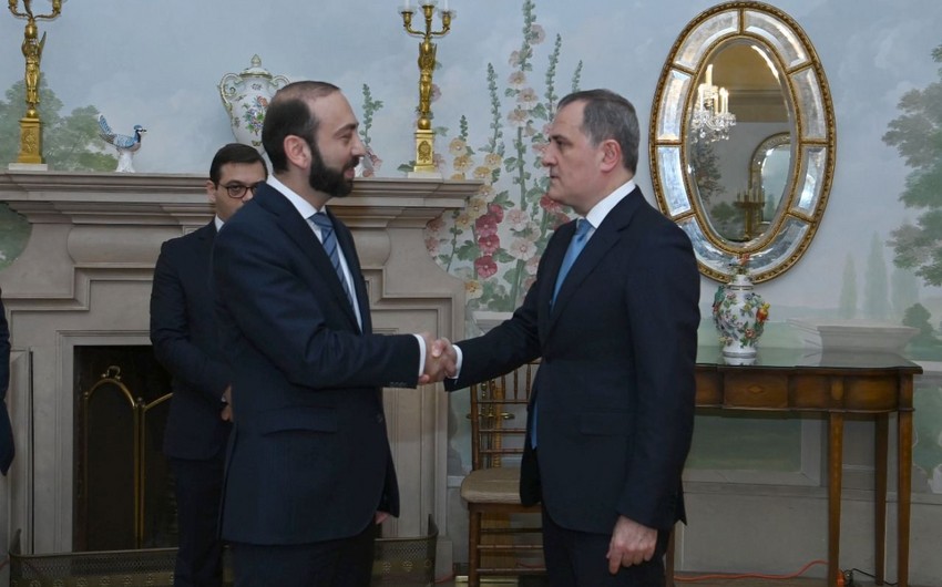 Bilateral talks between Azerbaijani, Armenian FMs begin in US