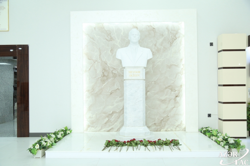 AZERTAC team visited the grave of the great leader on the Alley of Honor