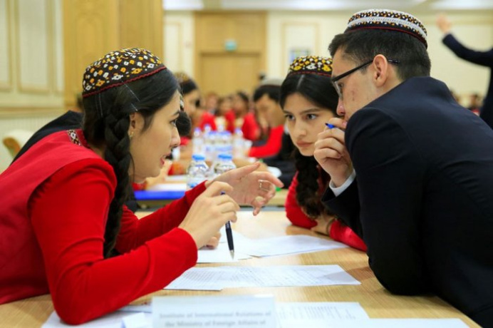 Turkmen Energy Institute holds student Olympiads in three disciplines