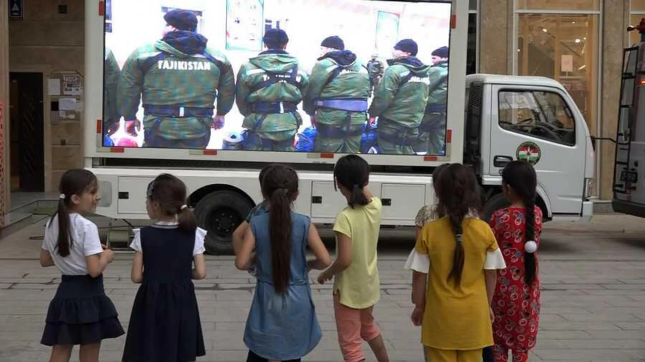 CoES informs Dushanbe residents about earthquake safety measures