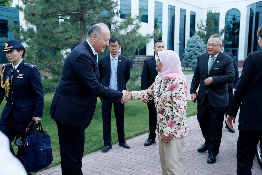 Uzbekistan-Singapore joint education center was opened