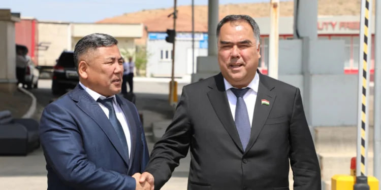 The heads of Sughd and Batken discussed issues of maintaining stability on the border