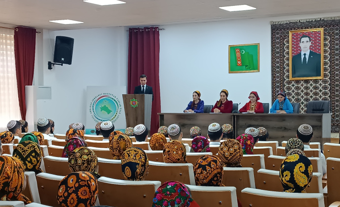 Issues of transport diplomacy were discussed at the conference in the agency "Turkmensvyaz"