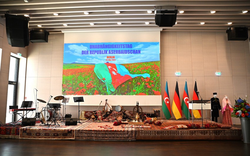 Azerbaijan's Independence Day celebrated in Berlin