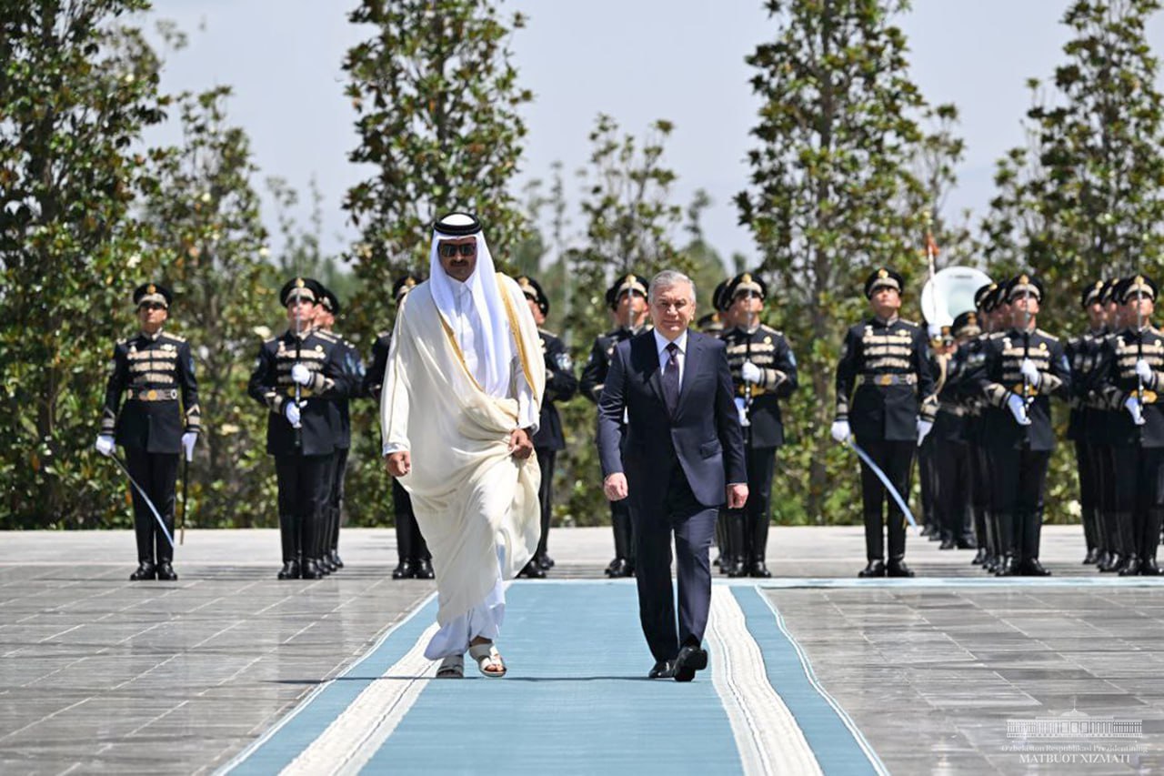 Samarqandda Qatar amirini rasmiy kutib olish marosimi bo‘lib o‘tdi