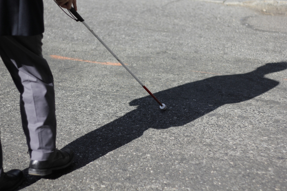 Blind people are treated free of charge at the health center