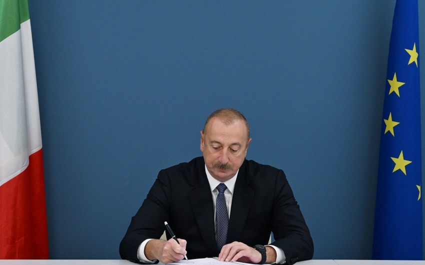 The President visited the Italian Embassy in Azerbaijan and expressed his condolences on the death of Silvio Berlusconi