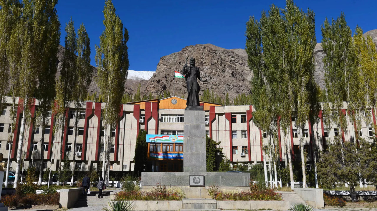 Shelters for disaster victims are being built in Khorog
