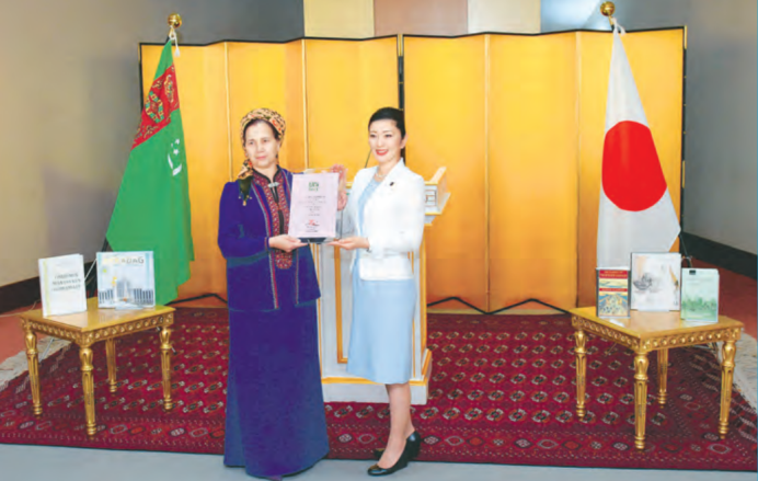 The Japanese Foundation donated more than 150 books in English to the State Library of Turkmenistan