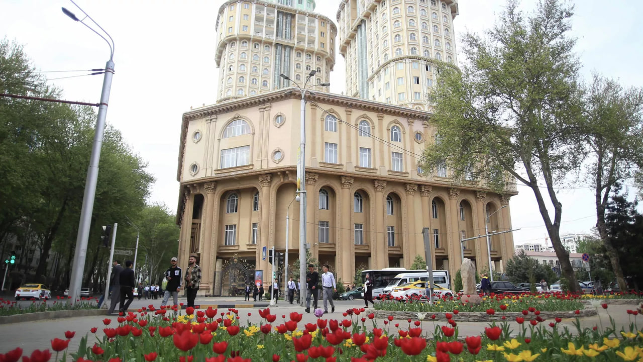 Tajik banks issued more than 9 billion somoni loans in six months