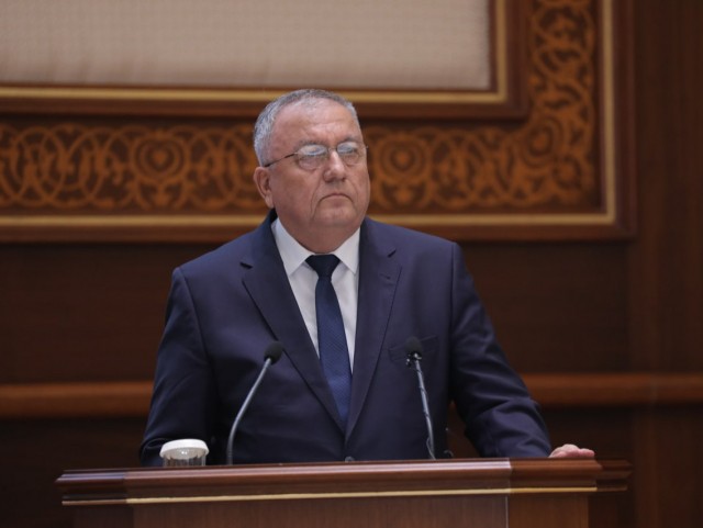 Ipakchilik qo‘mitasi raisi “Kun.uz” nashri va jurnalistini sudga berdi, biroq ko‘p o‘tmay da’vosini qaytarib oldi