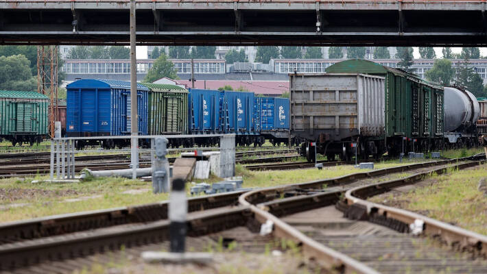 Kazakhstan is asking Uzbekistan to reduce tariffs for railway transportation