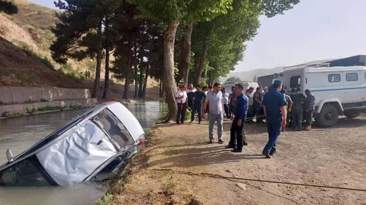 In Dushanbe, a car fell into the Varzob Canal
