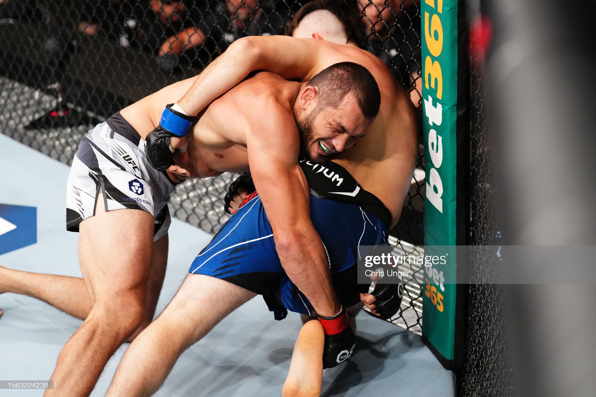 Mahmud Muradov defeated Brian Barbaren at UFC Fight Night 224