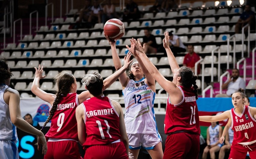 The Azerbaijani national basketball team, which became the European champion, has returned to its homeland