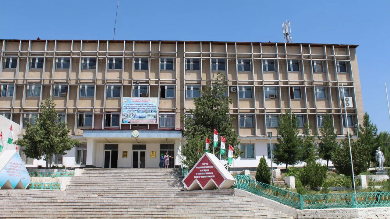Will the Dawn of the East be revived in Tajikistan?