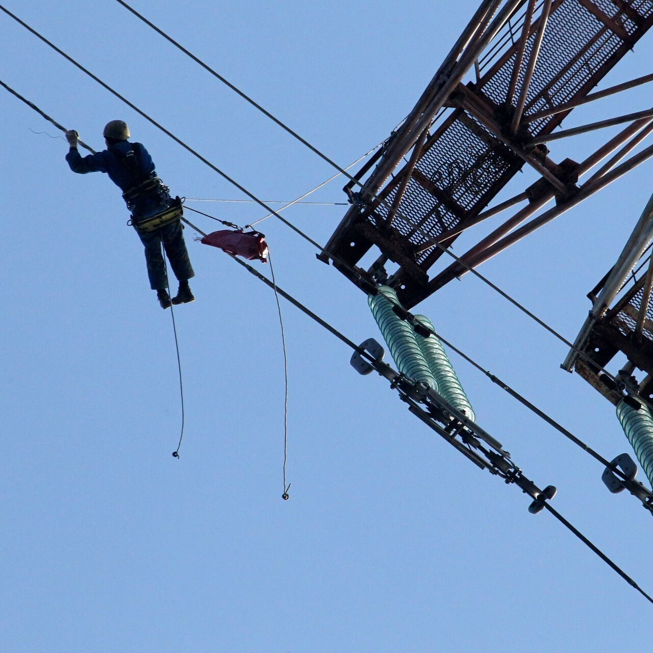 Energetika vazirligi O‘zbekiston bo‘ylab kuzatilayotgan elektr uzilishlariga izoh berdi