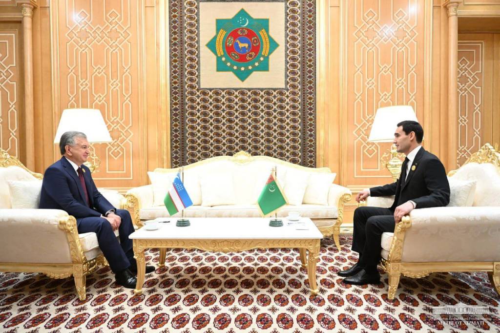 Talks between Uzbekistan and Turkmenistan Presidents take place