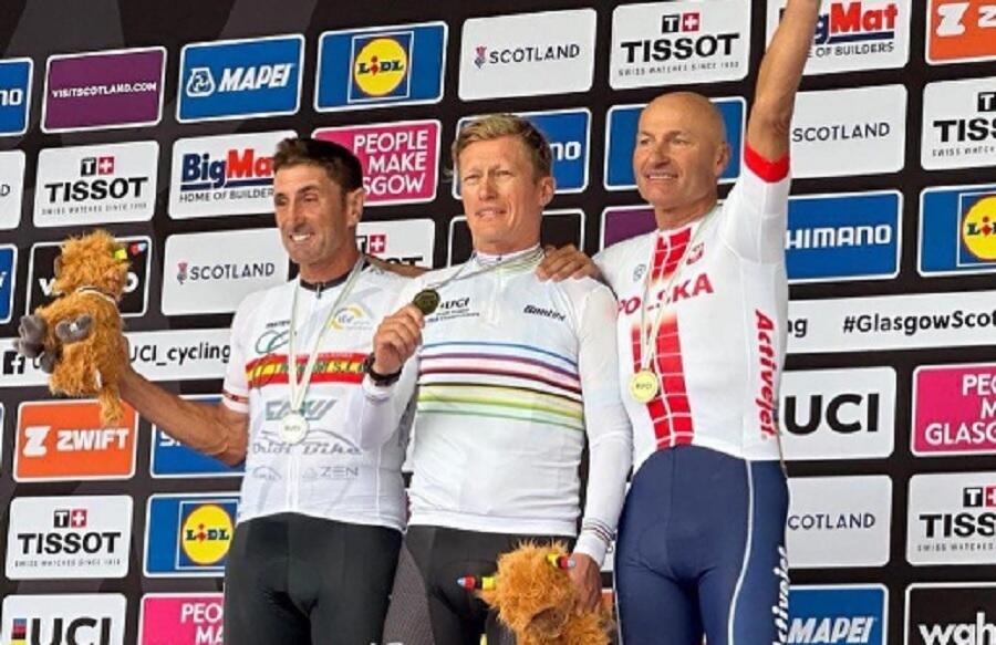Alexander Vinokurov became the world champion in cycling