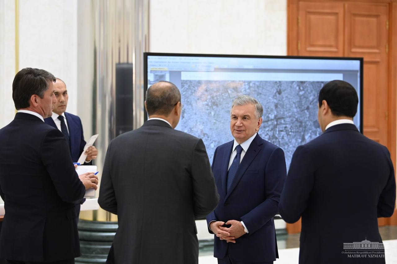Prezidentga poytaxtdagi qurilish loyihalarining borishi haqida axborot berildi
