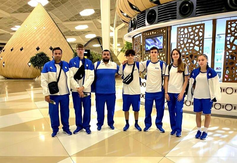 How many athletes of the Azerbaijani swimming team will take part in the Games of the CIS countries?