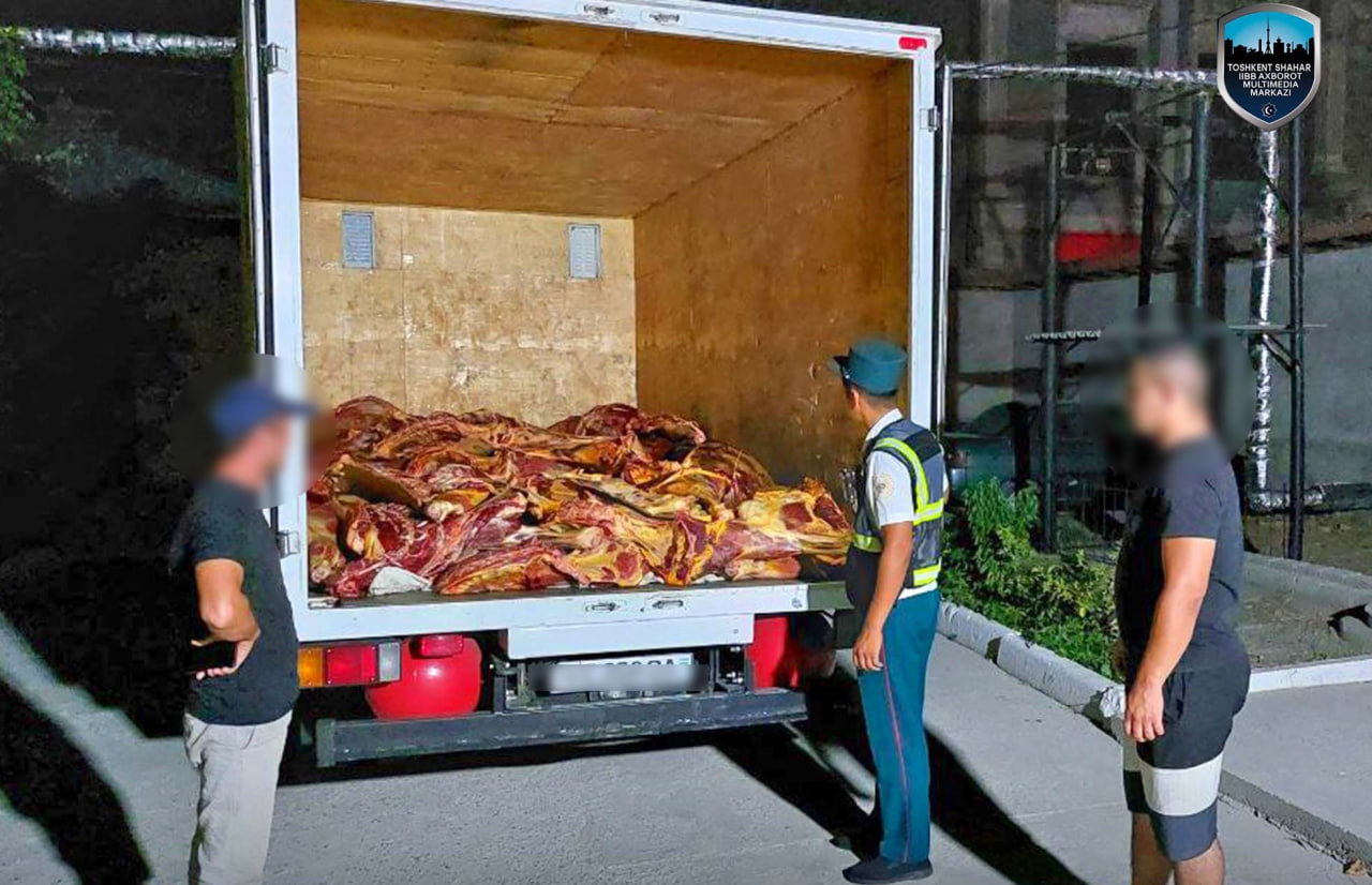 Isuzu carrying 1.1 tons of unknown animal meat from Samarkand to Tashkent was stopped