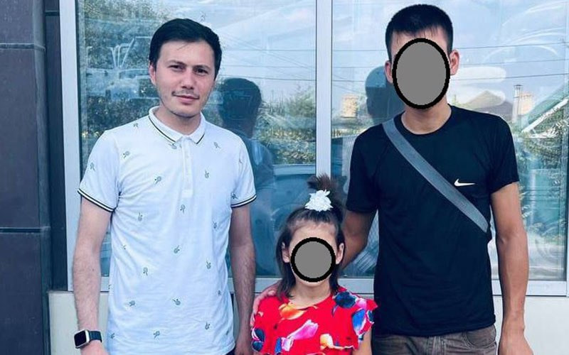 The girl whose mother died abroad was returned to Uzbekistan