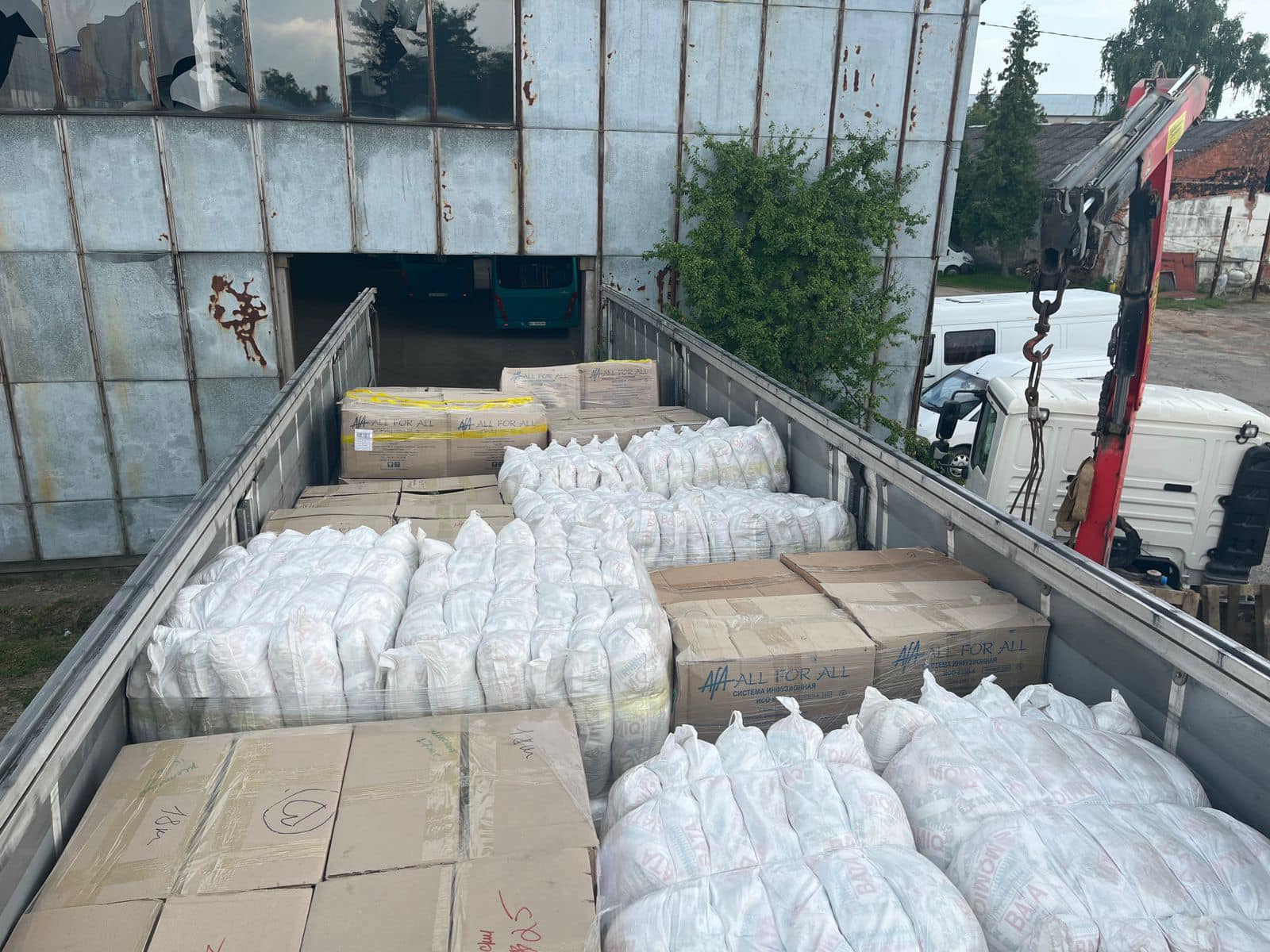 Humanitarian aid sent from Uzbekistan to Ukraine
